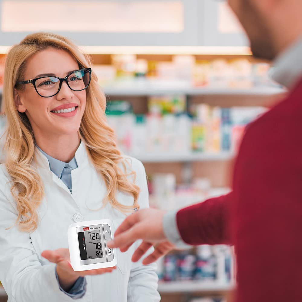 boso medistar Handgelenk-Blutdruckmessgerät – WHO-Mittelwertfunktion, Arrhythmie-Anzeige, 90 Speicherplätze